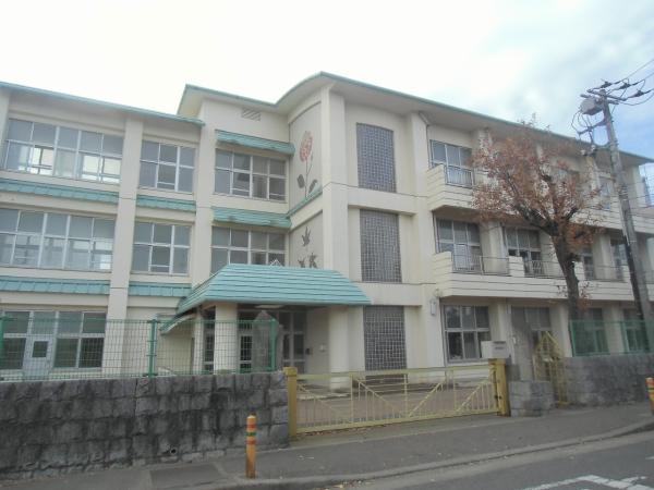 綾瀬市立綾瀬中学校770m 【周辺環境】中学校