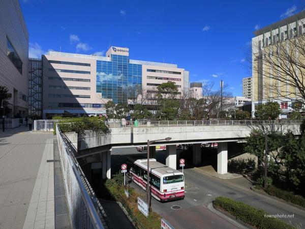 小田急線新百合ケ丘駅まで約3400m 【周辺環境】駅