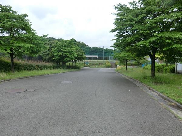 上菅田東部公園 550ｍ 【周辺環境】公園