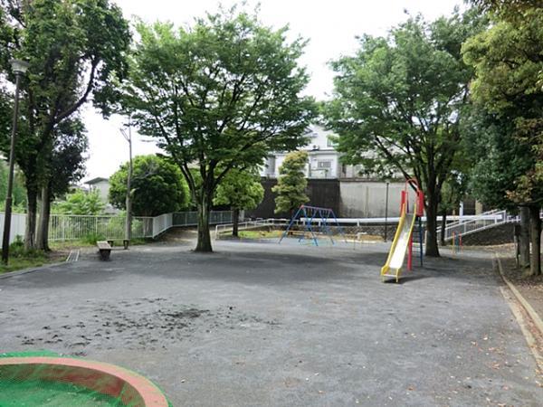 東川島町第一公園160ｍ 【周辺環境】公園
