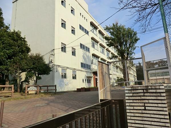 横浜市立 上川井小学校 1070m 【周辺環境】小学校