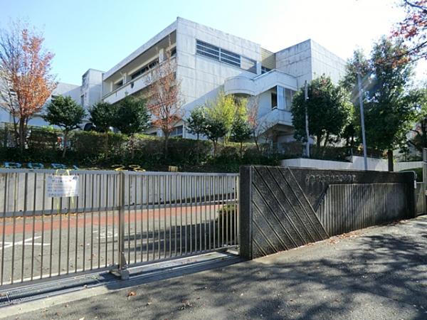 横浜市立 鴨志田緑小学校 680m 【周辺環境】小学校