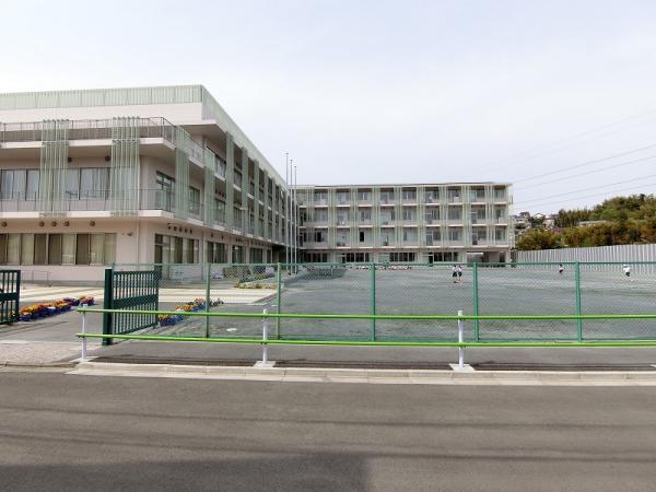 町田市立 鶴川第一小学校 【周辺環境】小学校
