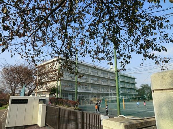 平戸台小学校　490ｍ 【周辺環境】小学校