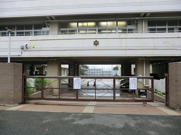 横浜市立浦島丘中学校1840ｍ 【周辺環境】中学校