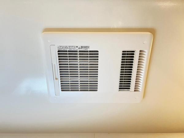 浴室換気感想暖房機 【設備】冷暖房・空調設備