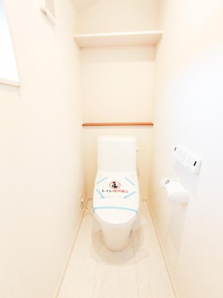 トイレ 【内外観】トイレ