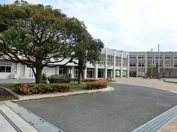 藤沢市立第一中学校　約500ｍ 【周辺環境】中学校