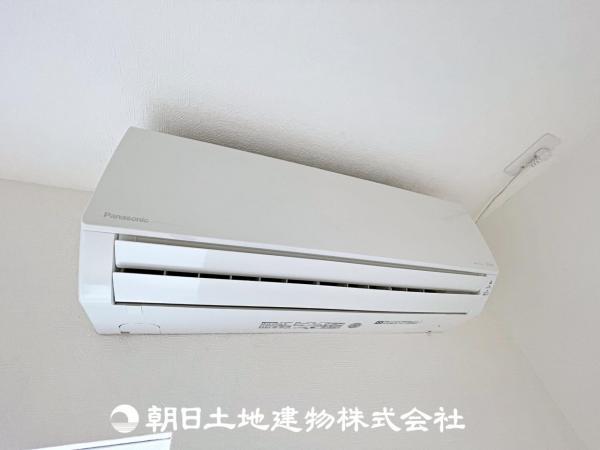 エアコンも新設されています。 【設備】冷暖房・空調設備