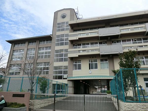 横浜市立杉田小学校まで約520ｍ 【周辺環境】小学校