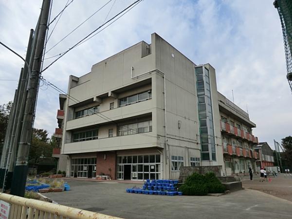 横浜市立山王台小学校420ｍ 【周辺環境】小学校