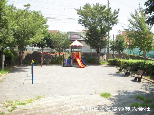 小机町第一公園1500ｍ 【周辺環境】公園