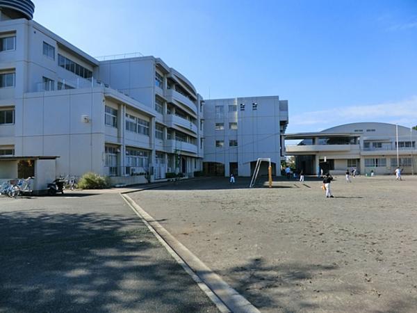 横浜市立下田小学校320ｍ 【周辺環境】小学校