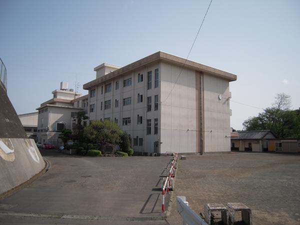 綾瀬市立北の台中学校1100ｍ 【周辺環境】中学校