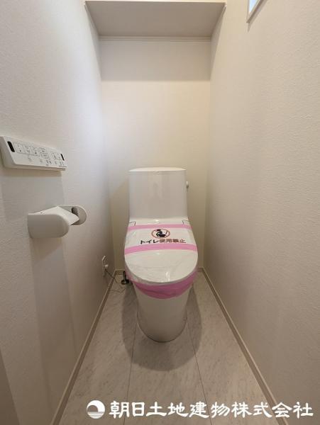 ＜トイレ＞１階２階ウォッシュレット付きトイレです。