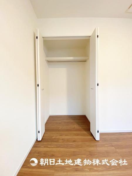 賢くデザインされた収納スペースが、家中の整理整頓をサポートします。 【内外観】収納
