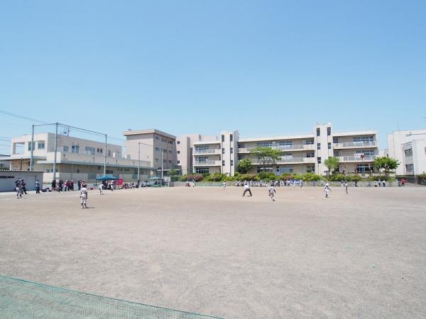 相武台小学校まで約369m 【周辺環境】小学校