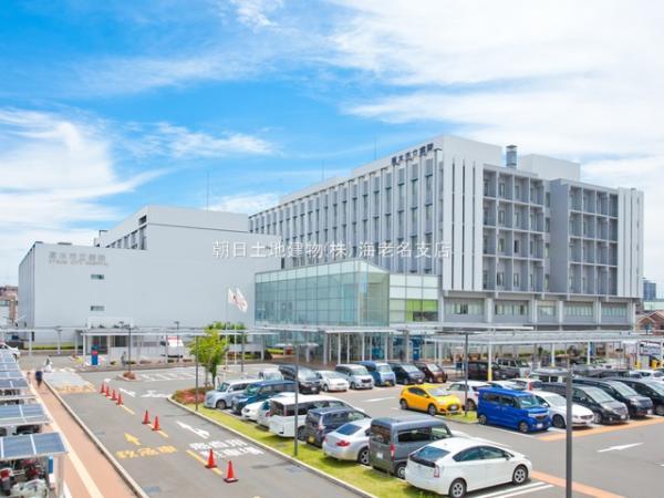 【厚木市立病院】　大きな病院でとてもきれいです。病院前駐車場はとても広いです。 【周辺環境】病院