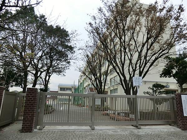横浜市立洋光台第三小学校まで約360ｍ 【周辺環境】小学校