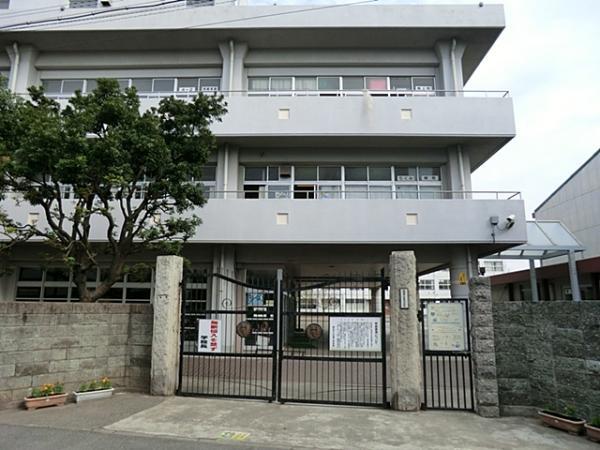 横浜市立生麦小学校160ｍ 【周辺環境】小学校