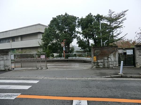 横浜市立松本中学校 1110ｍ 【周辺環境】中学校