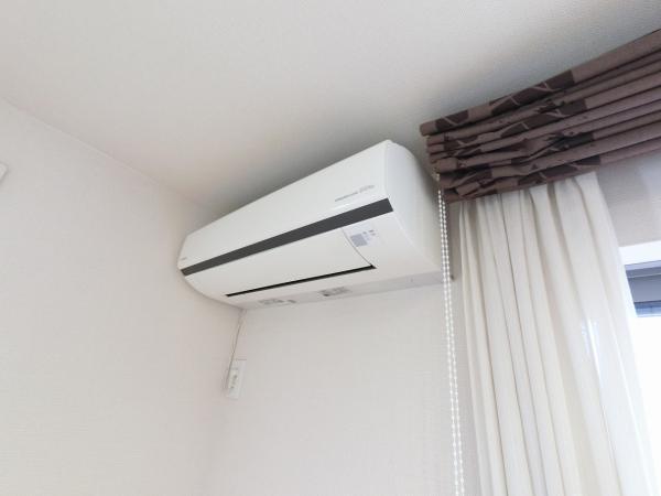 ダイニングのエアコン 【設備】冷暖房・空調設備
