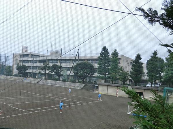 横浜市立六角橋中学校1270ｍ 【周辺環境】中学校