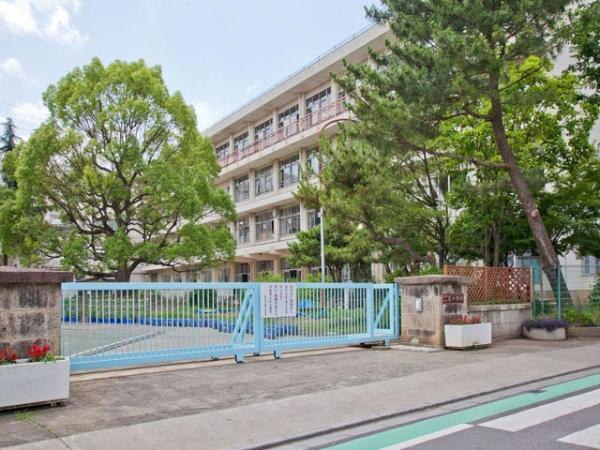 所沢市立泉小学校　距離925ｍ 【周辺環境】小学校