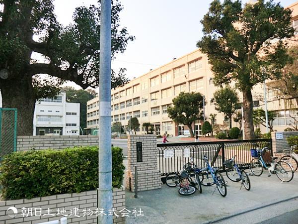 横浜市立新井小学校50ｍ 【周辺環境】小学校