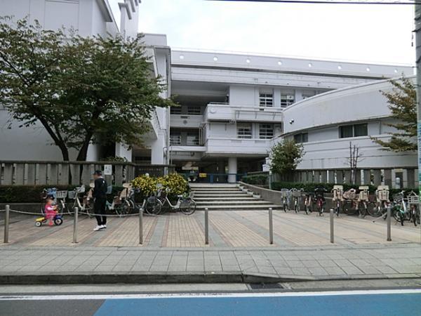 横浜市立本町小学校740ｍ 【周辺環境】小学校