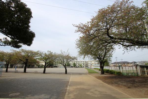 町田第六小学校まで約558m 【周辺環境】小学校