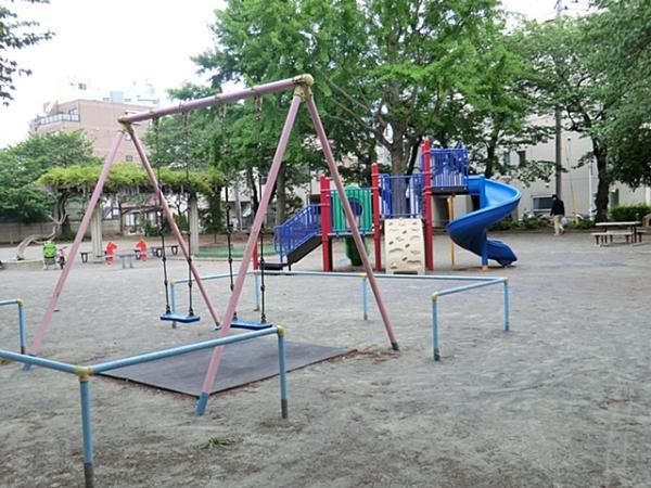 浜松町公園290ｍ 【周辺環境】公園