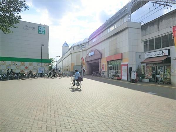 小田急線「喜多見」駅まで約450ｍ 【周辺環境】駅