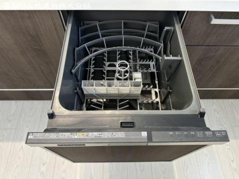 ビルドイン食洗器が標準装備。効率よく家事を進めることができます。 【設備】その他設備
