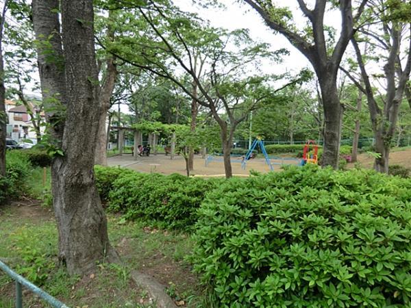 今宿東町第一公園まで約320ｍ 【周辺環境】公園