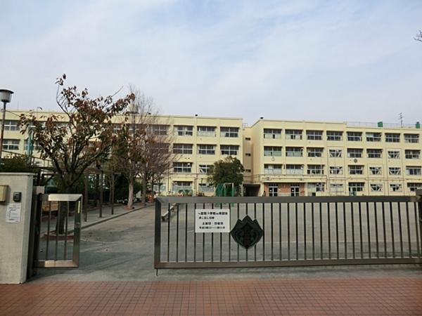 横浜市立西富岡小学校まで約630ｍ 【周辺環境】小学校