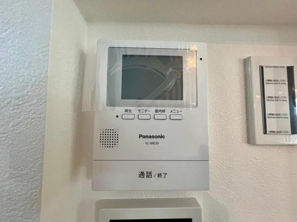テレビモニター付きインターホン 【設備】防犯設備