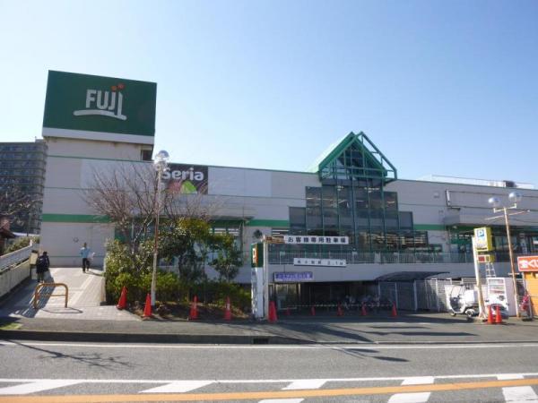 スーパーマーケットフジ善行店1092m 【周辺環境】スーパー