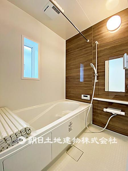【本分譲地9号棟写真】浴室 【内外観】浴室