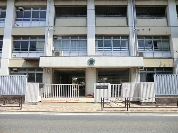 稲田中学校500m 【周辺環境】中学校