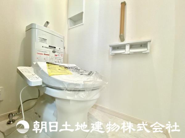 B号棟トイレ 【内外観】トイレ