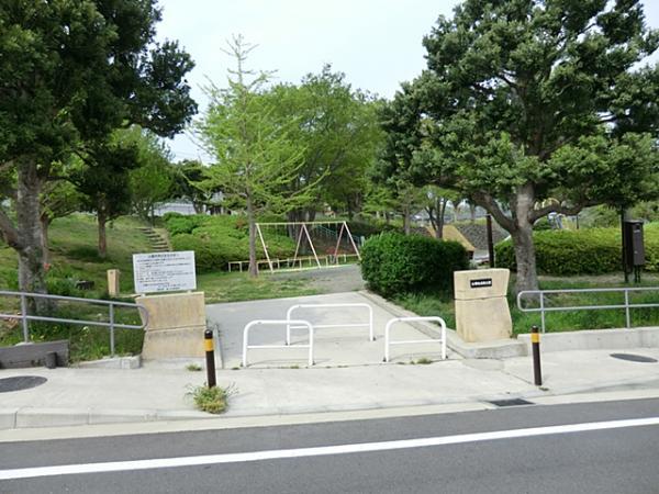 本郷台赤坂公園　約150ｍ 【周辺環境】公園