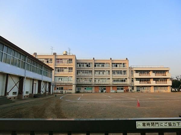 横浜市立新井中学校640ｍ 【周辺環境】中学校