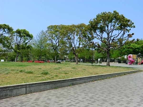 本郷台中央公園100ｍ 【周辺環境】公園