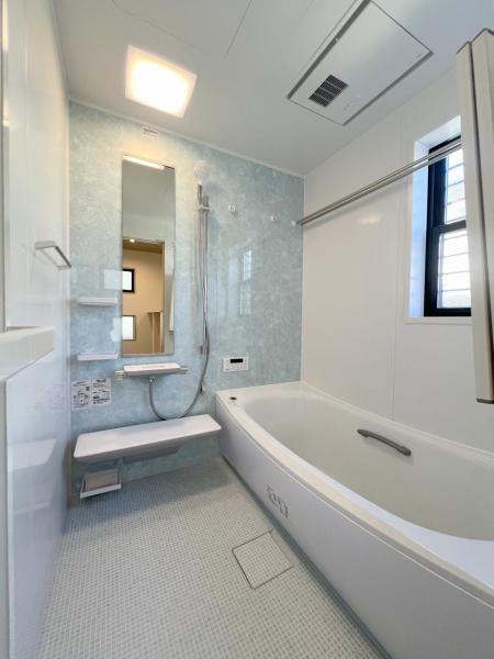◆１坪以上広さを設けた浴室でゆったりバスタイム 【内外観】浴室