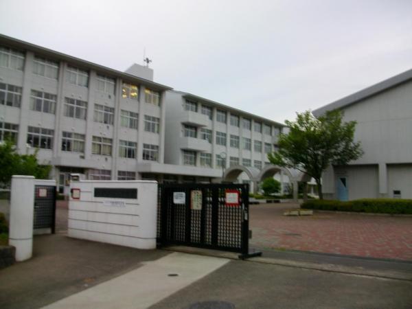 下柚木小学校まで約830m 【周辺環境】小学校