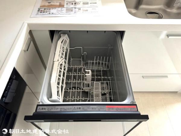 家事を助けてくれる食洗機。食後の「ゆとりタイム」を叶えます。 【設備】その他設備