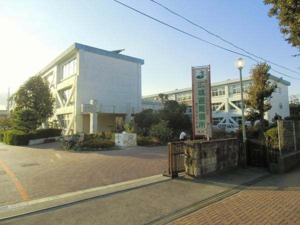 藤沢市立富士見台小学校600ｍ 【周辺環境】小学校