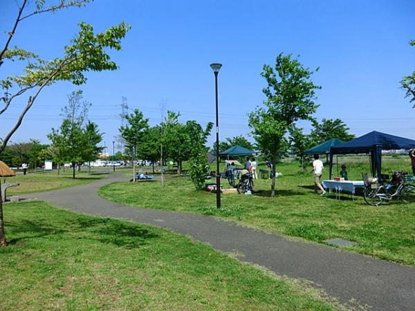 『稲城北緑地公園』まで徒歩14分！(約1120m) 【周辺環境】公園