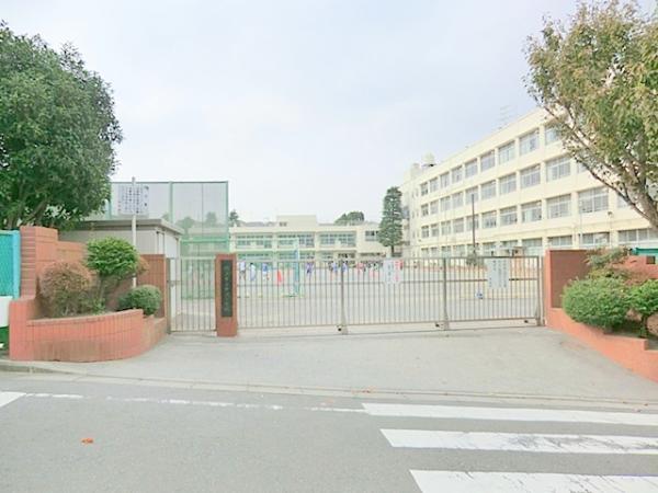 横浜市立中沢小学校　約490ｍ 【周辺環境】小学校